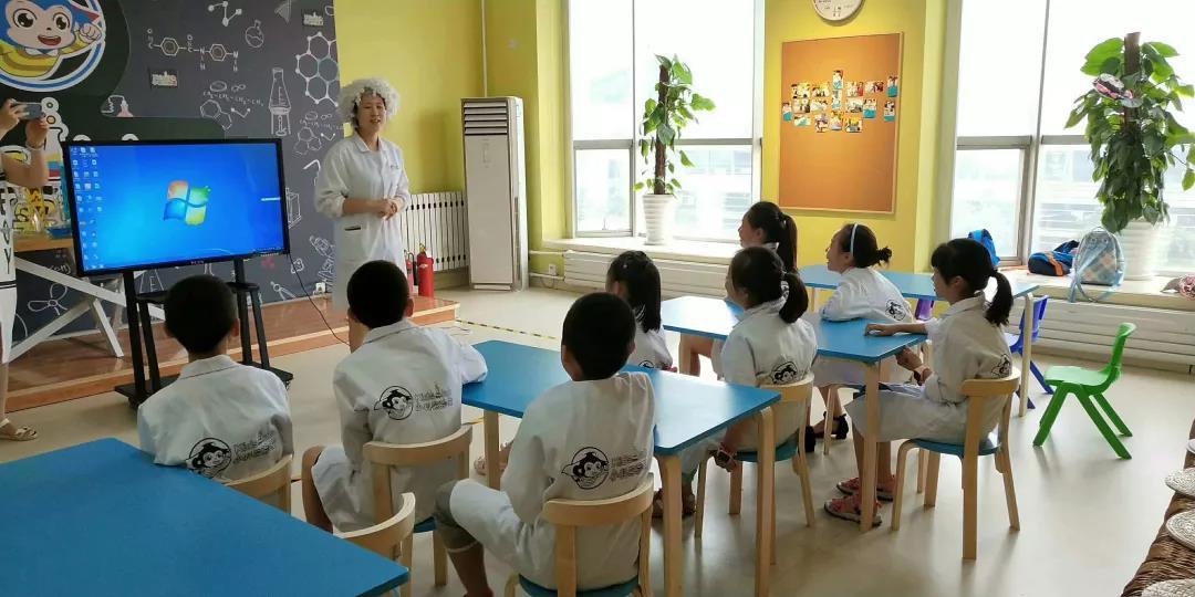 讓科學的火花點燃夢想的未來，小小科學家在行動|青島八大峽小學