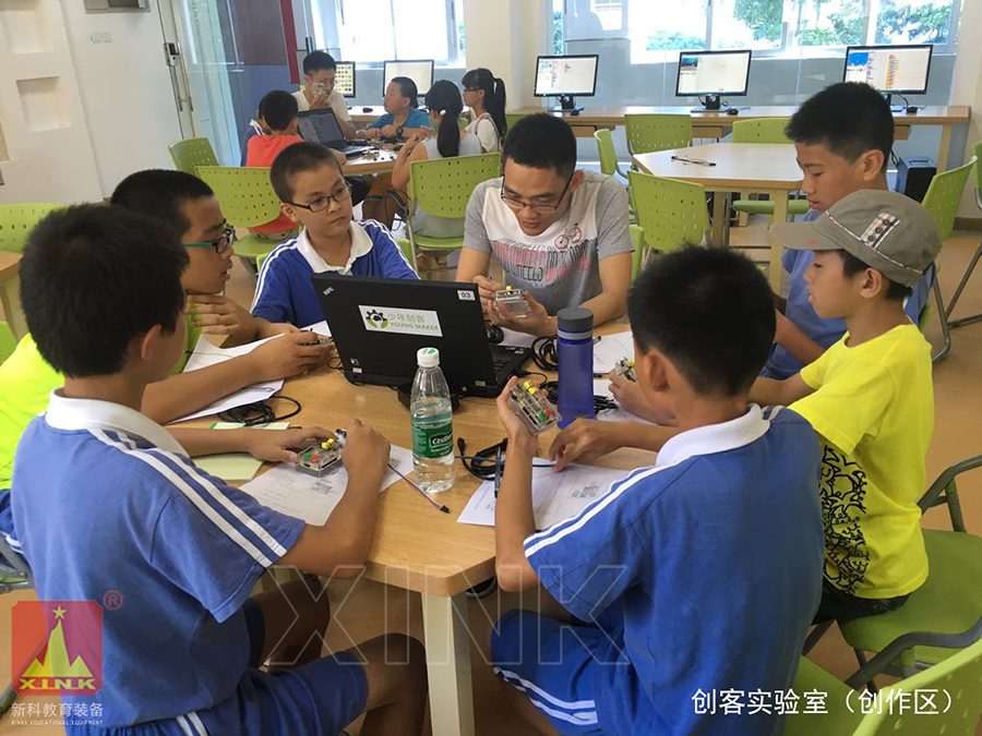 <a href='http://www.jinfengmiye.com' target='1' style='font-size:14px; font-weight:bold; color:#0080ff;'>創(chuàng)客實(shí)驗(yàn)室</a>