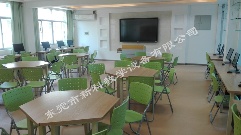 <a href='http://www.jinfengmiye.com' target='1' style='font-size:14px; font-weight:bold; color:#0080ff;'>創(chuàng)客實驗室</a>