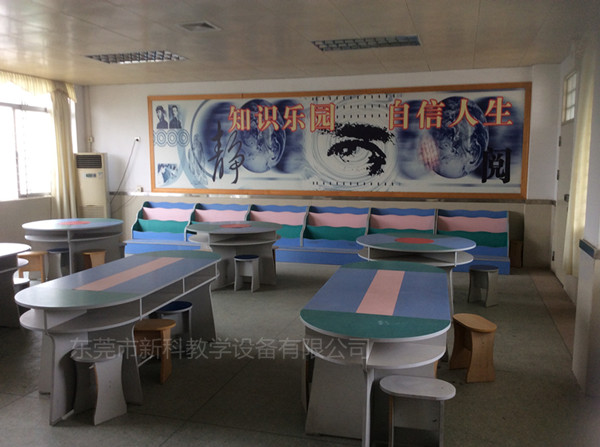 <a href='http://www.jinfengmiye.com/chanpin/110-1.html' target='1' style='font-size:18px; font-weight:bold; color:#000000;'>圖書閱覽室</a>9