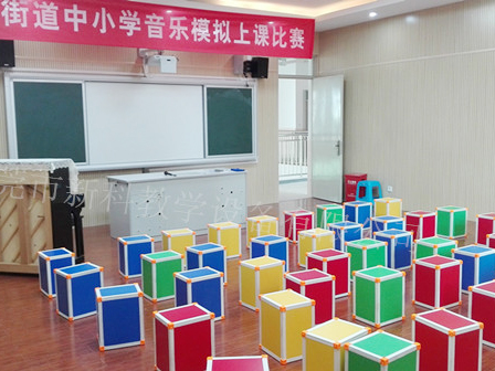 <a href='http://www.jinfengmiye.com/chanpin/58-1.html' target='1' style='font-size:18px; font-weight:bold; color:#000000;'>音樂功能室</a>